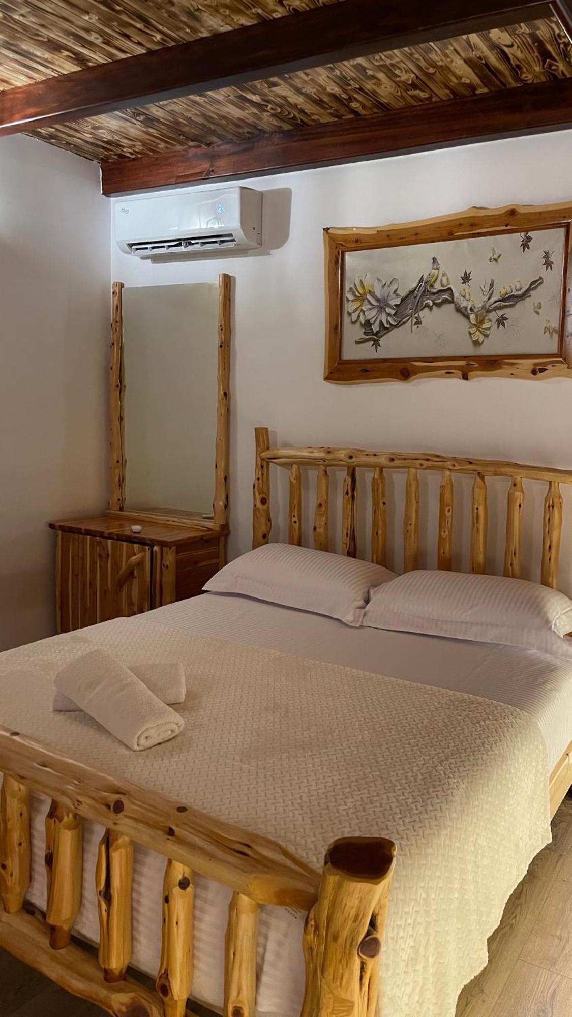 Bujtina Fati Art Bed & Breakfast *
