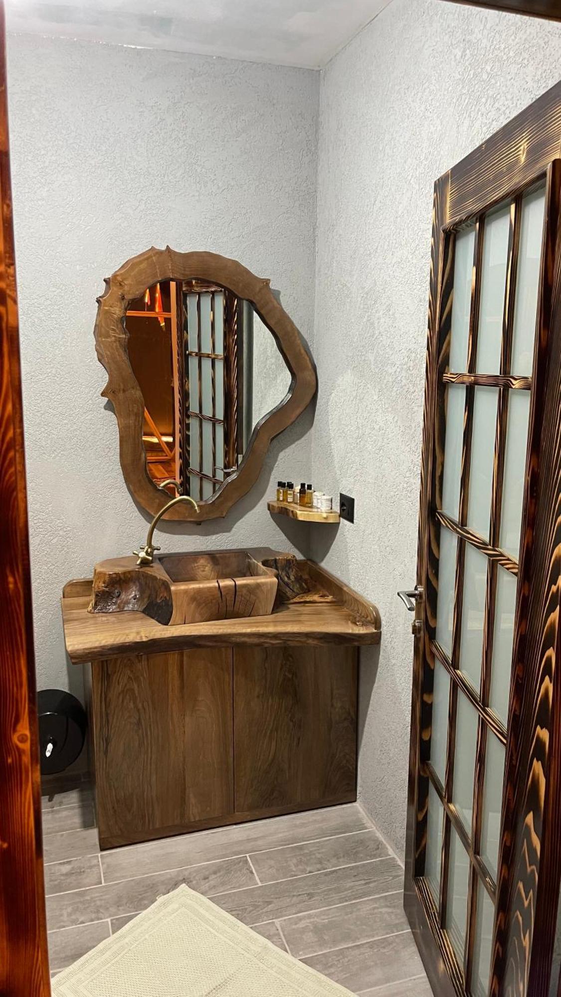 Bed & Breakfast Bujtina Fati Art