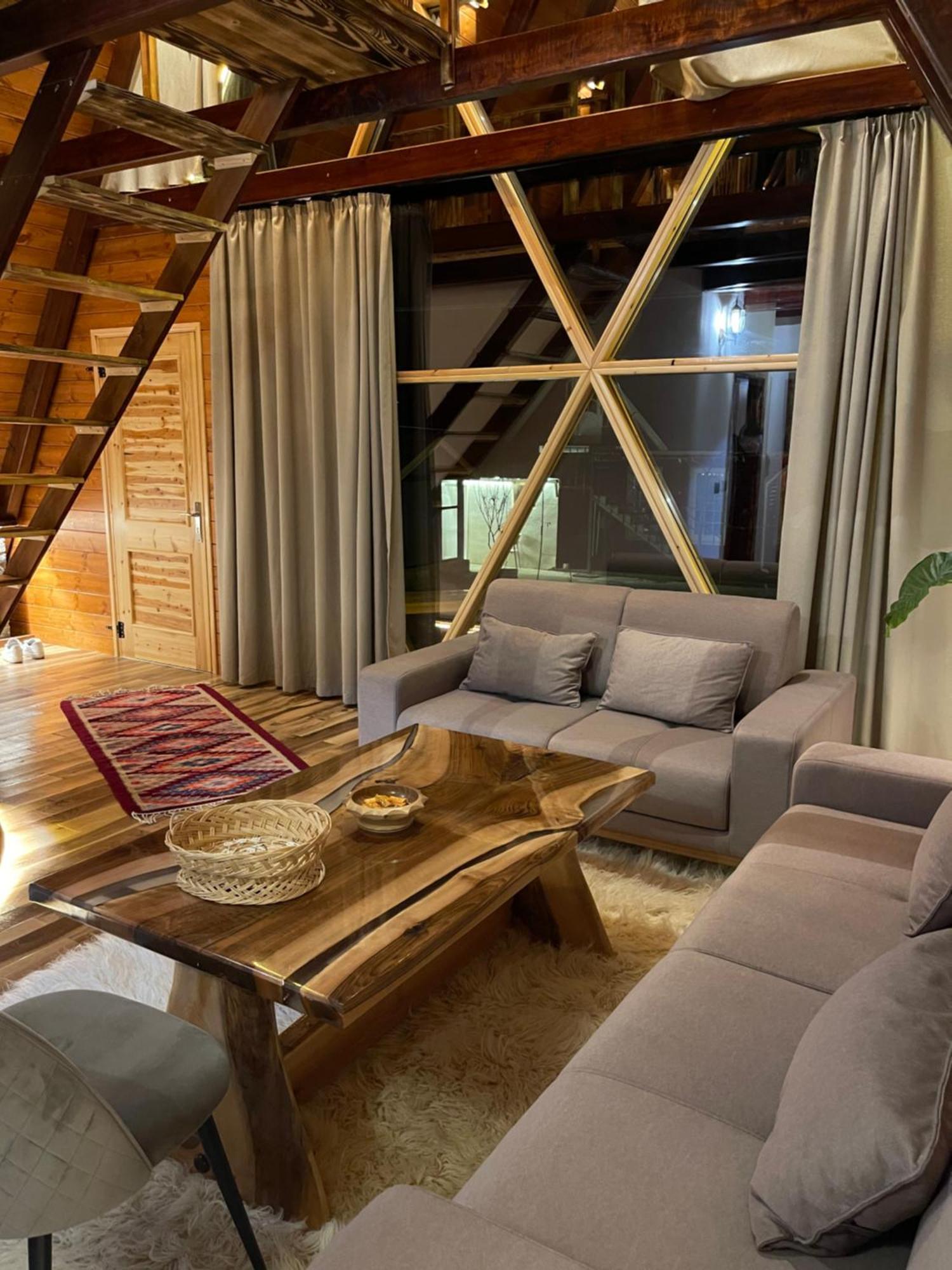 Bujtina Fati Art Bed & Breakfast
